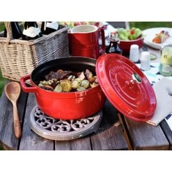 Staub Gietijzeren Braadpan 26 Cm / 5,25 L, Rond, Kersenrood -Demeyere Winkel 000017190