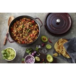 Staub Gietijzeren Braadpan 28 Cm / 6,75 L, Rond, Grenadine Rood -Demeyere Winkel 000017580