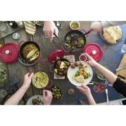 Staub Gietijzeren Braadpan 22 Cm / 2,5 L, Rond, Kersenrood -Demeyere Winkel 750036246